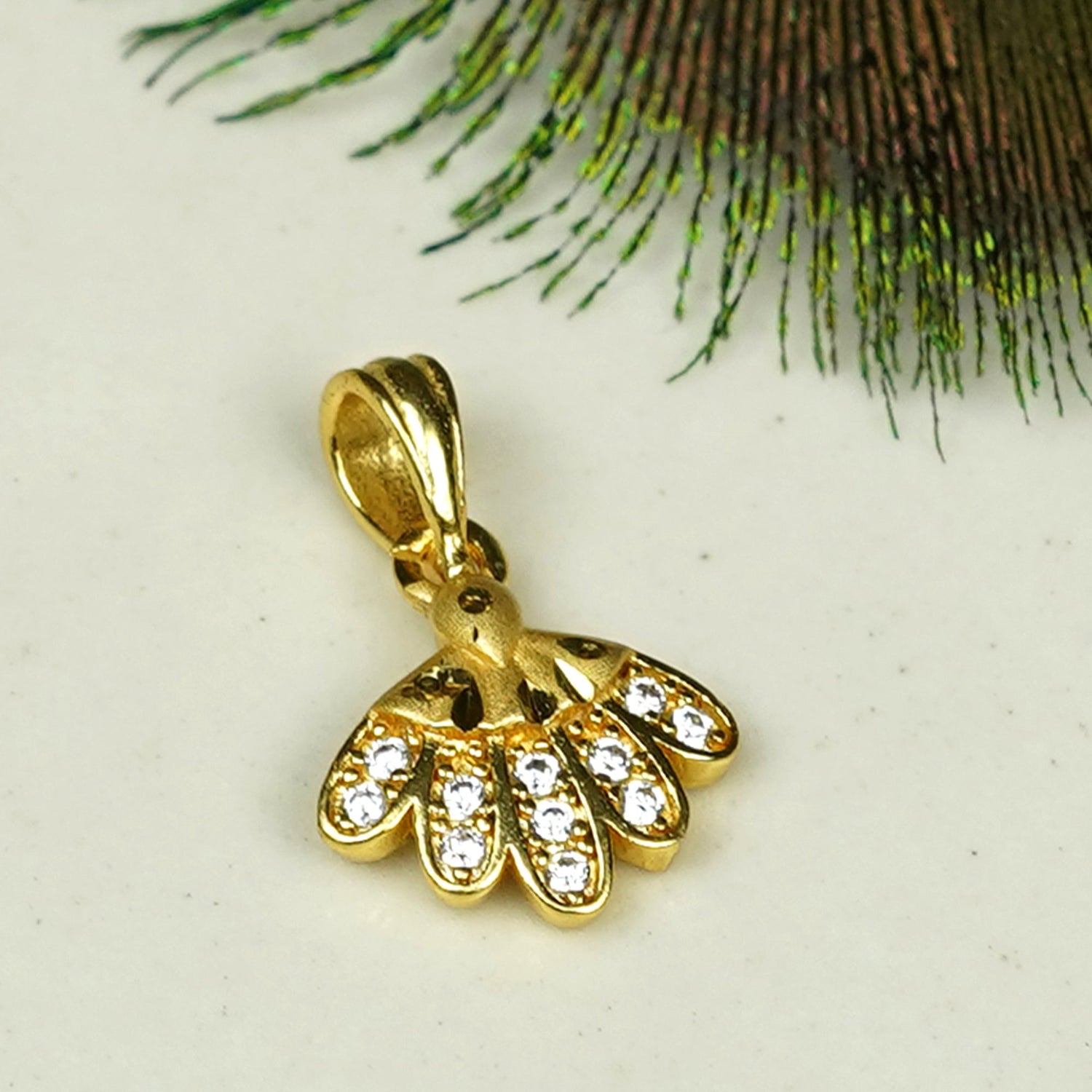 From Subtle Sparkle to Statement Style: Why This Pendant Is Every Fashion Girl’s Secret Weapon