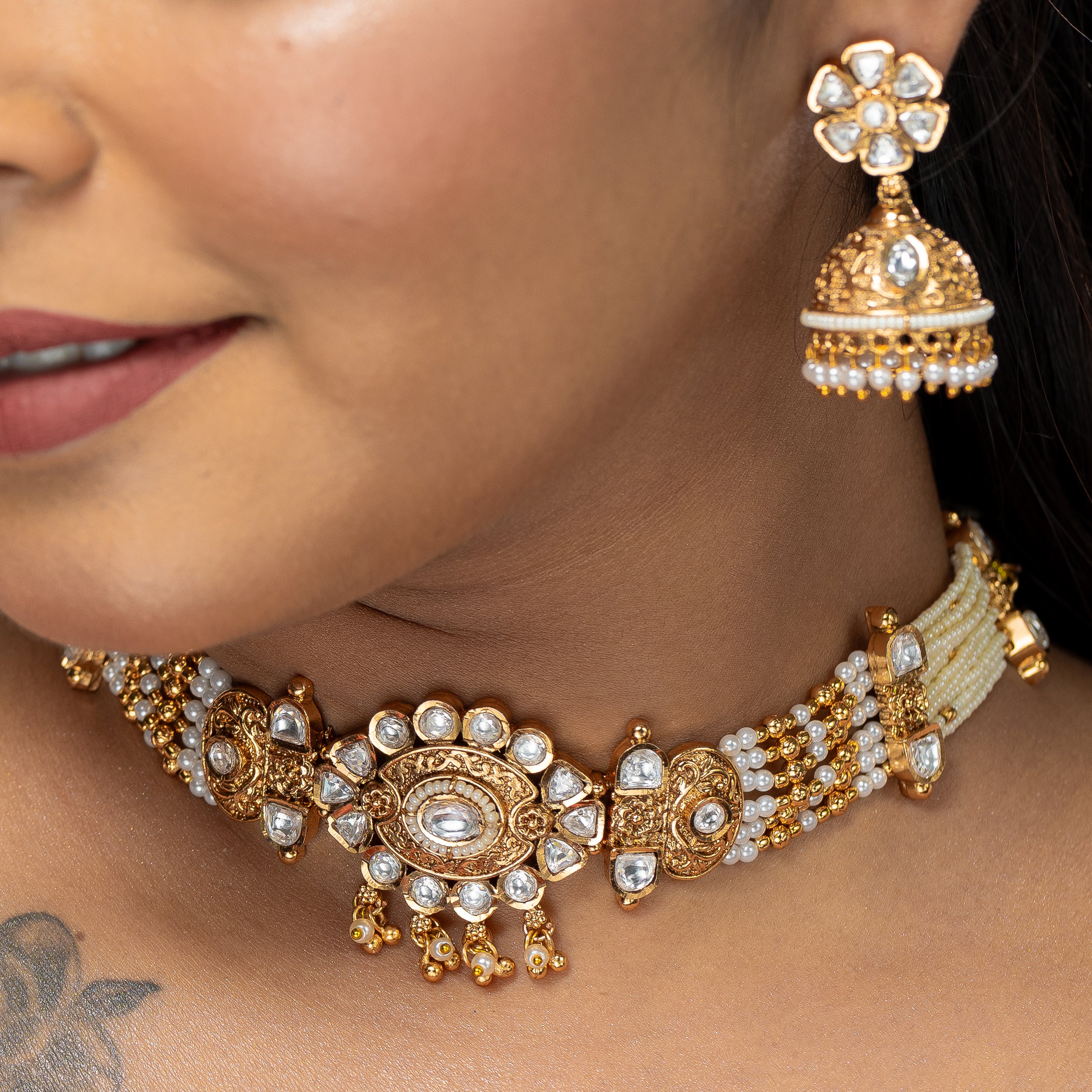 Zevar Club Rukmini Rajwada Pearl Choker Set