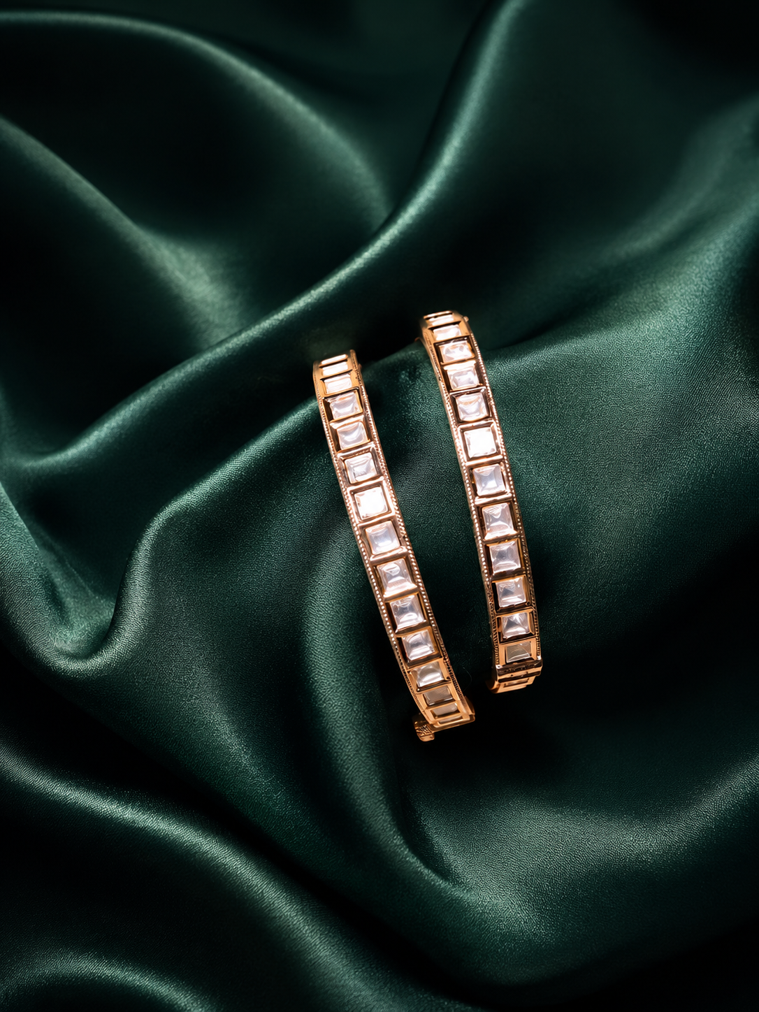 Zevar Club Square Shaped Kundan Handcrafted Bangles