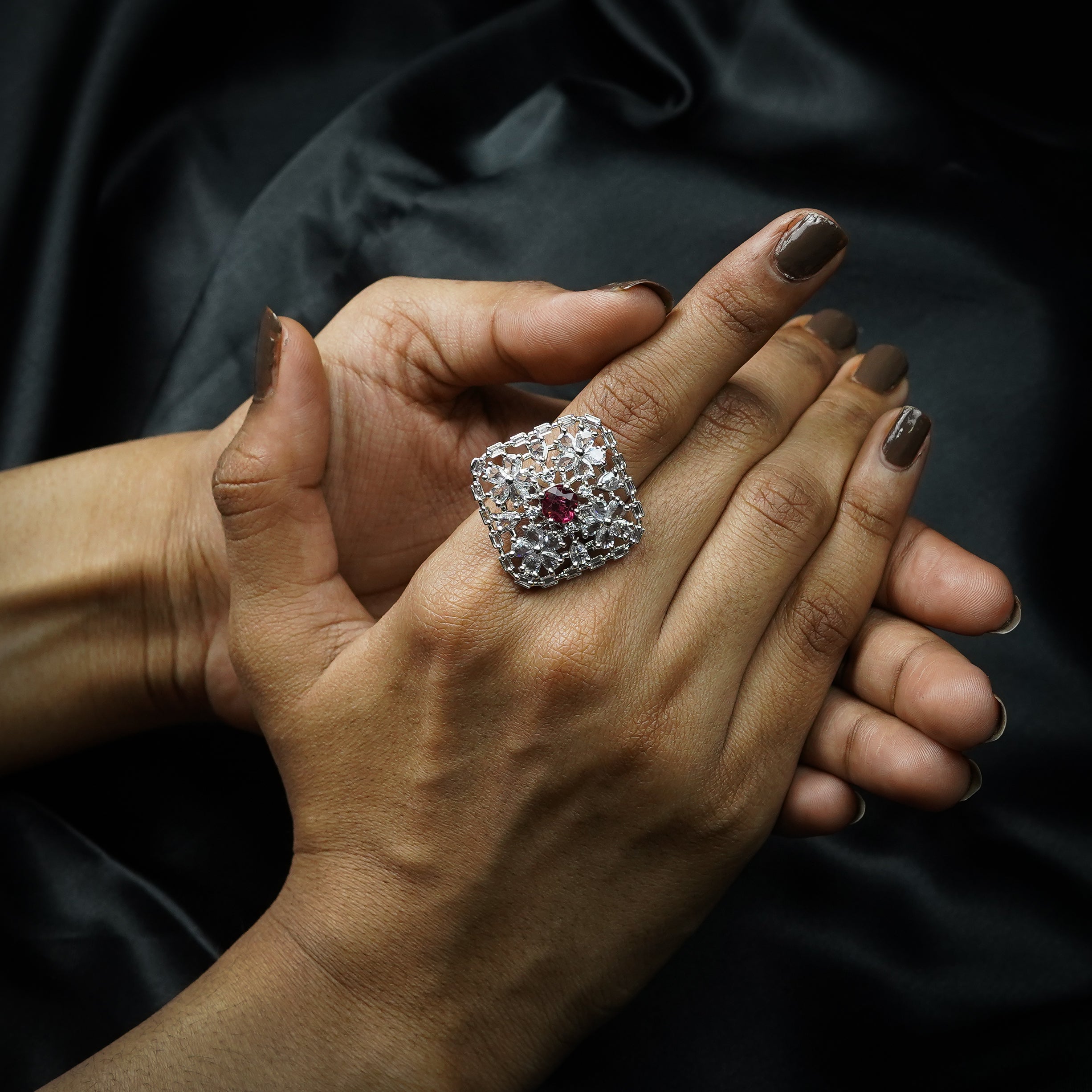 Ruhani Spark Diamond Ring