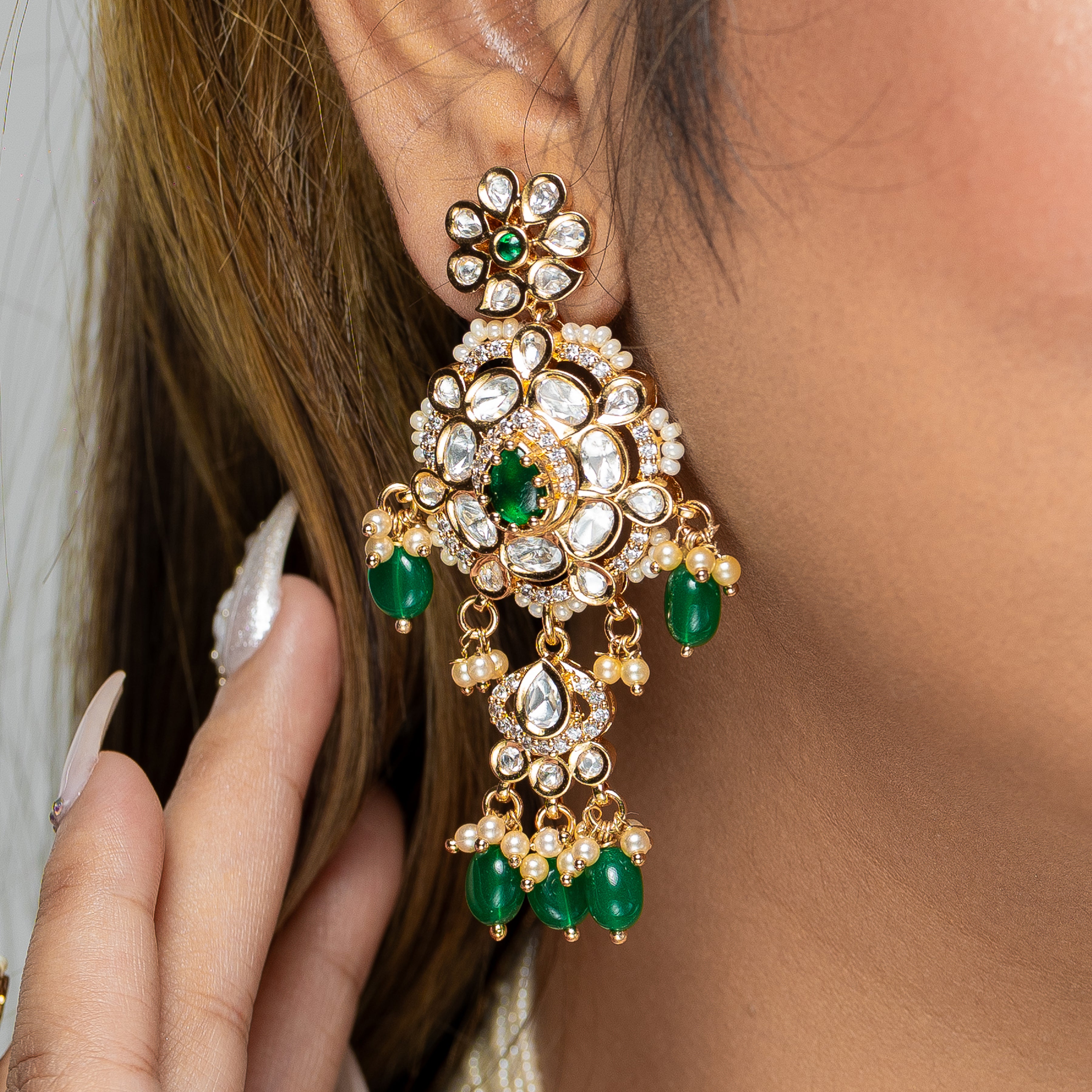 Zevar Club Semi Bridal Flower Shaped Uncut Kundan Pearls Full Set