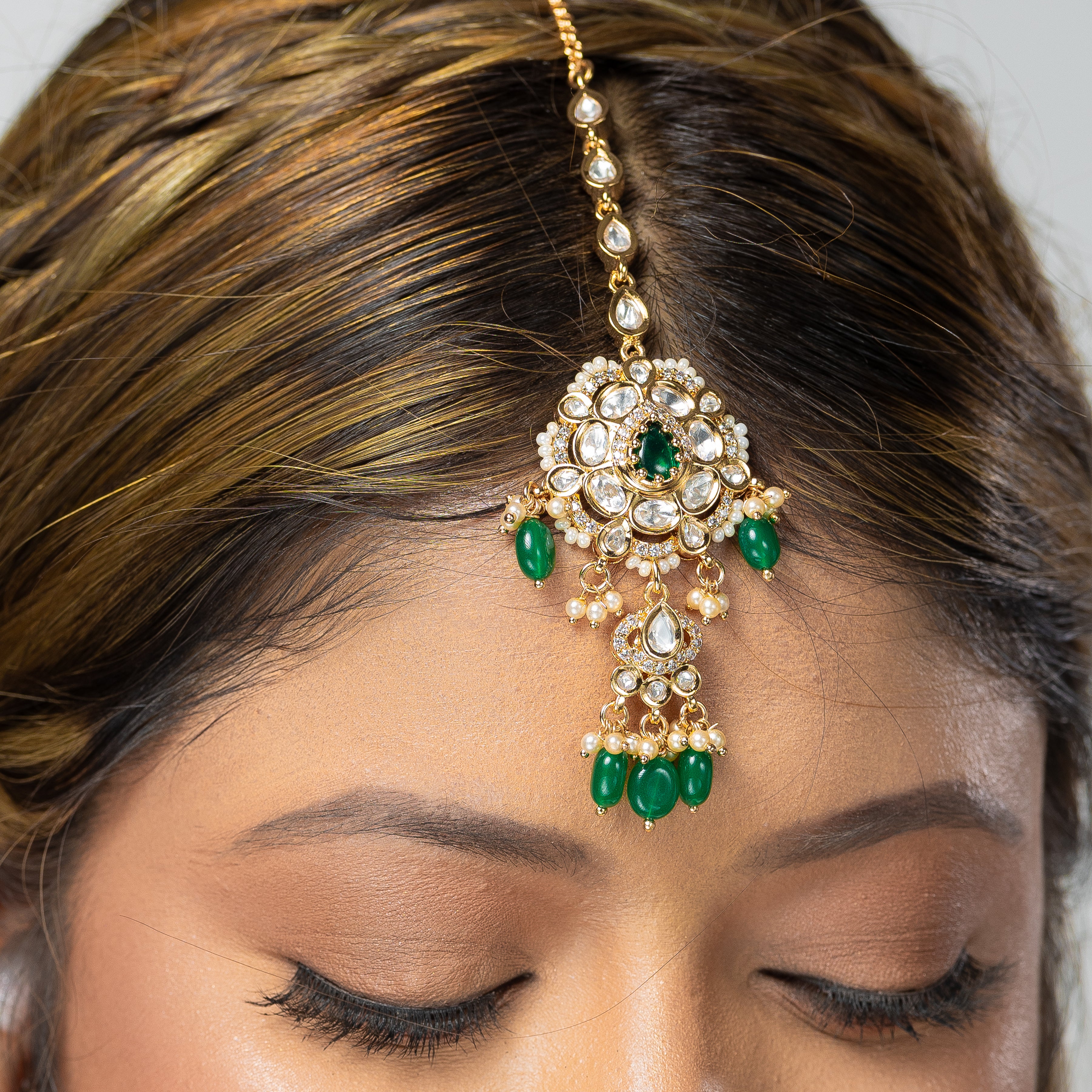 Zevar Club Semi Bridal Flower Shaped Uncut Kundan Pearls Full Set