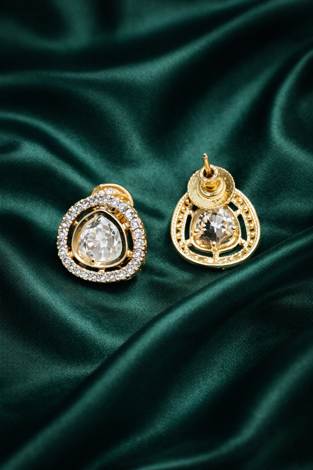 Everyday Dainty Kumud Flower Kundan Studs