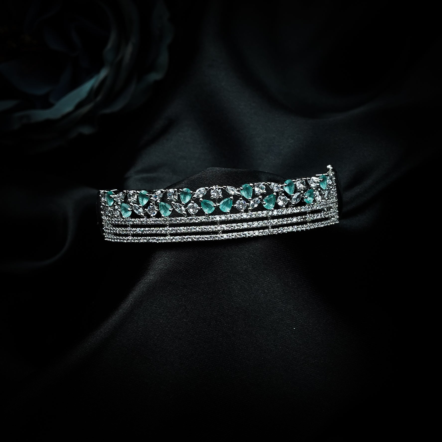 Jiya Flexi Diamond Bracelet