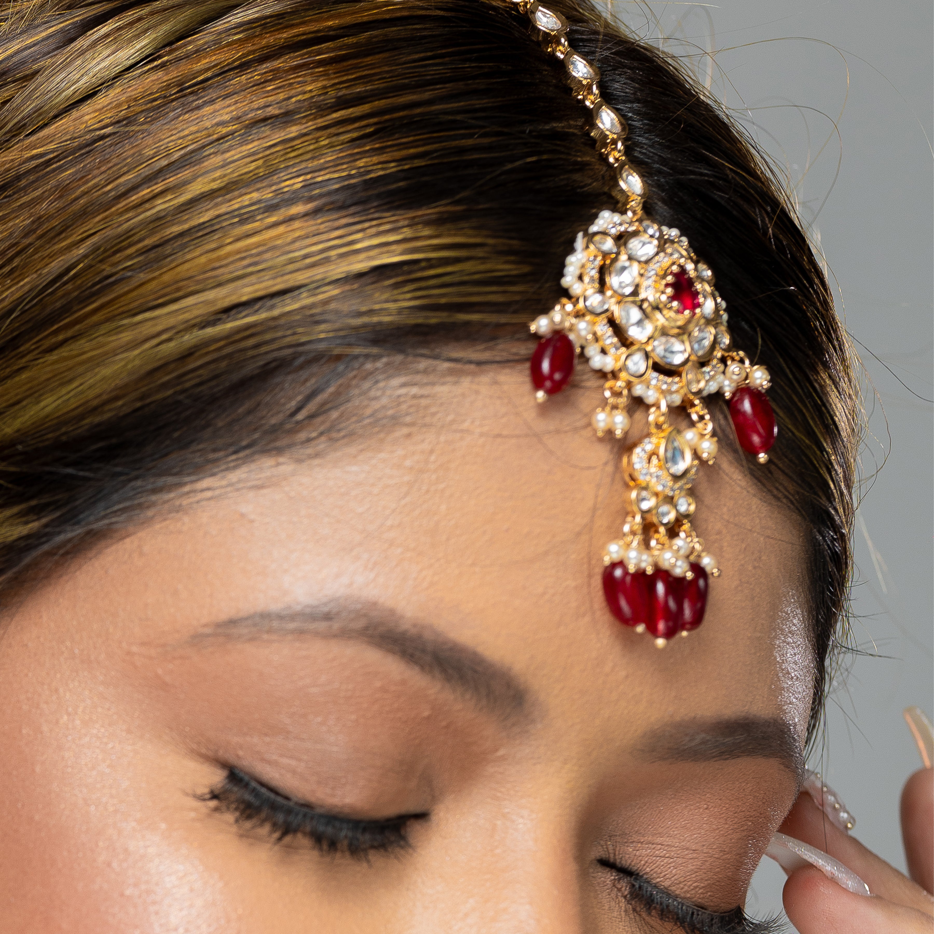 Zevar Club Semi Bridal Flower Shaped Uncut Kundan Pearls Full Set