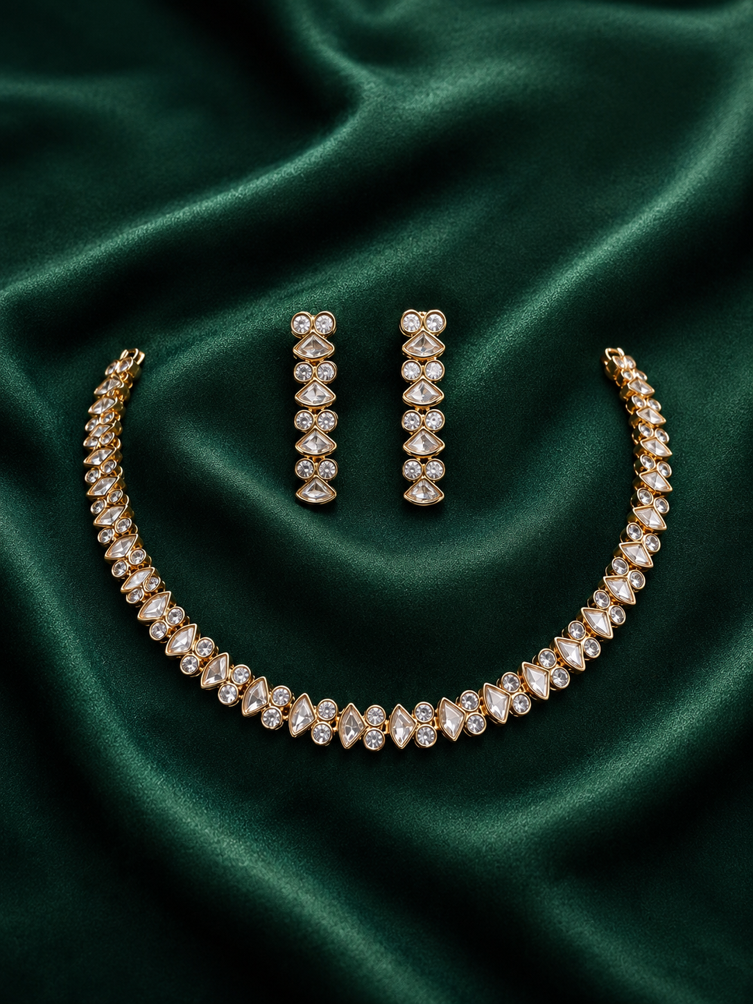 Zevar Club 22K Gold Plated Single Lined Kundan Kumud Set
