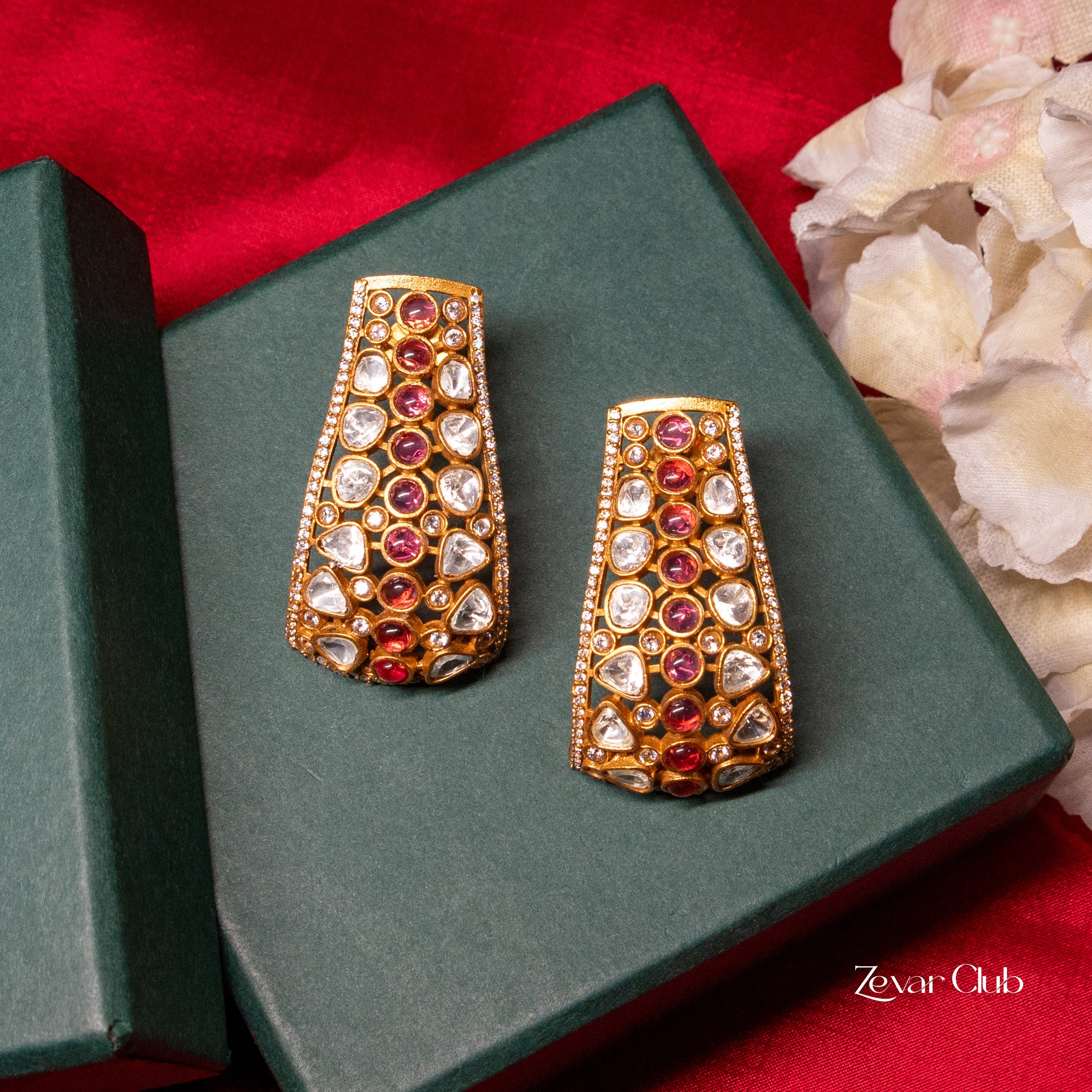 Zevar Club Elegant Statement Uncut Kundan Earrings