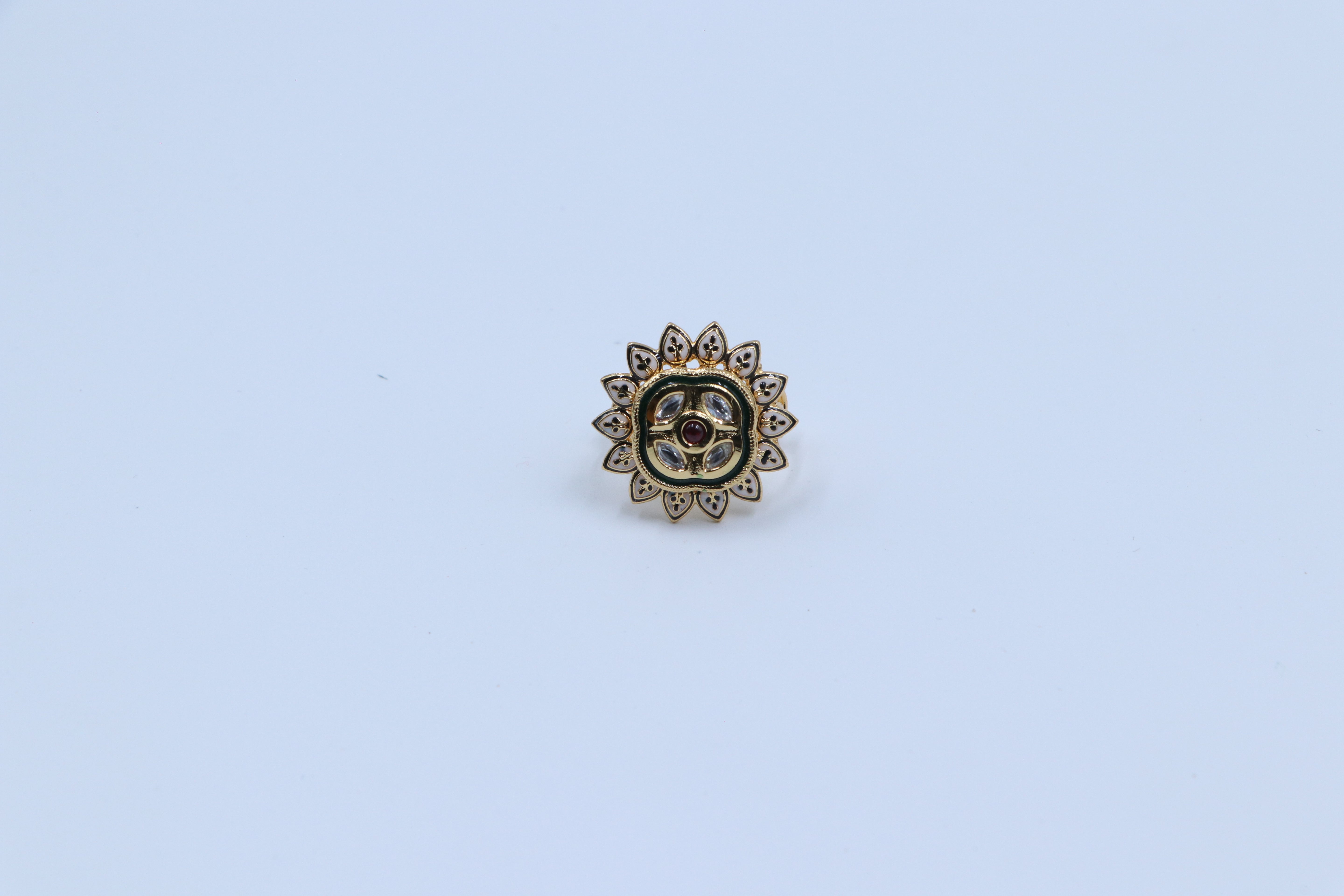 Small Adjustable Chic Kundan Ring