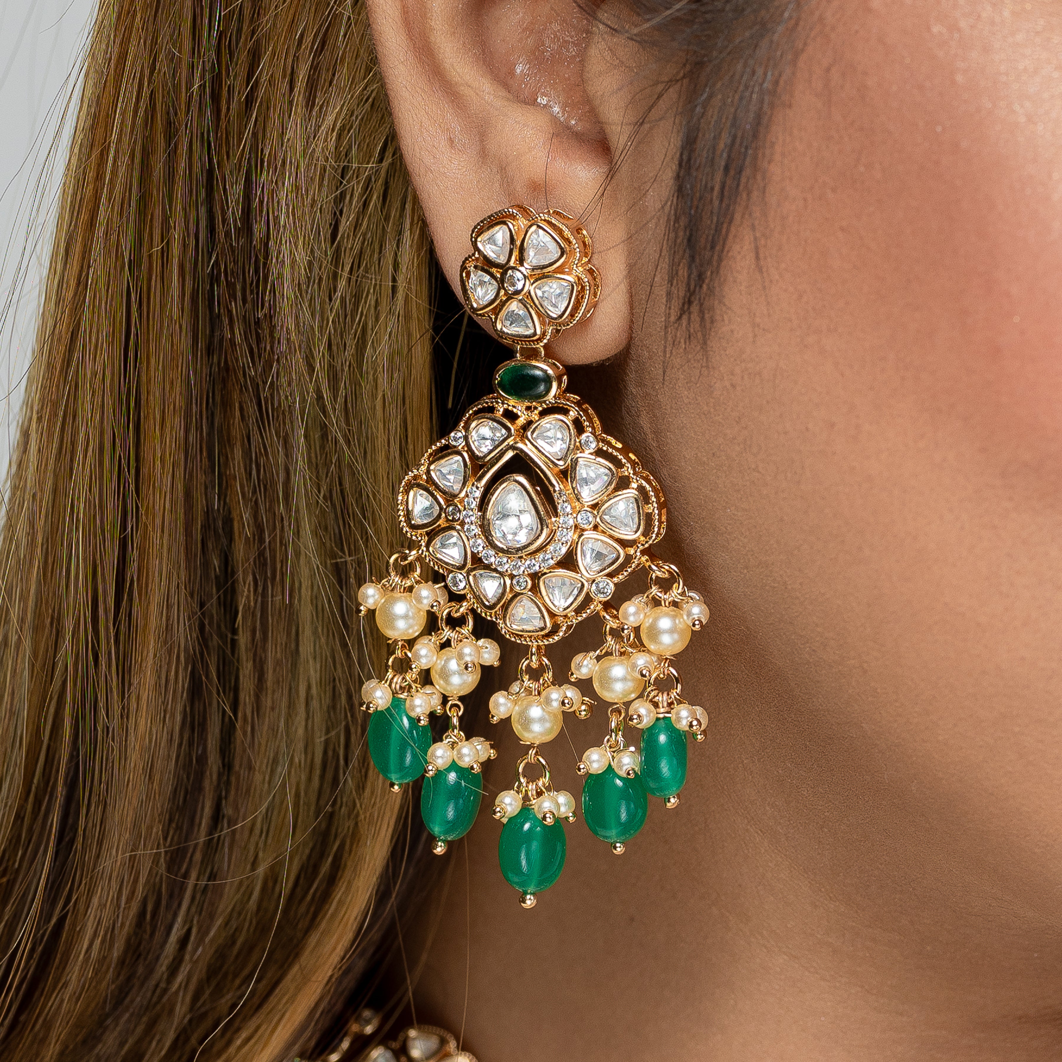 Zevar Club Majestic Gleaming Green Jewellery Set (18K Gold Plated)