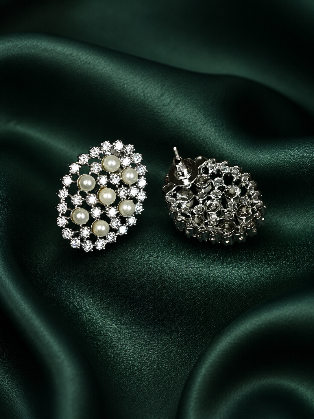 Zevar Club Ruhi AAA Zirconia Pearl Diamond Set