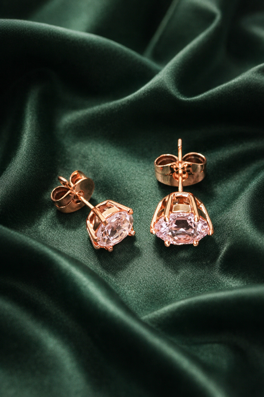 Zevar Club Minimal 6mm Crystal Diamond Stud Earrings