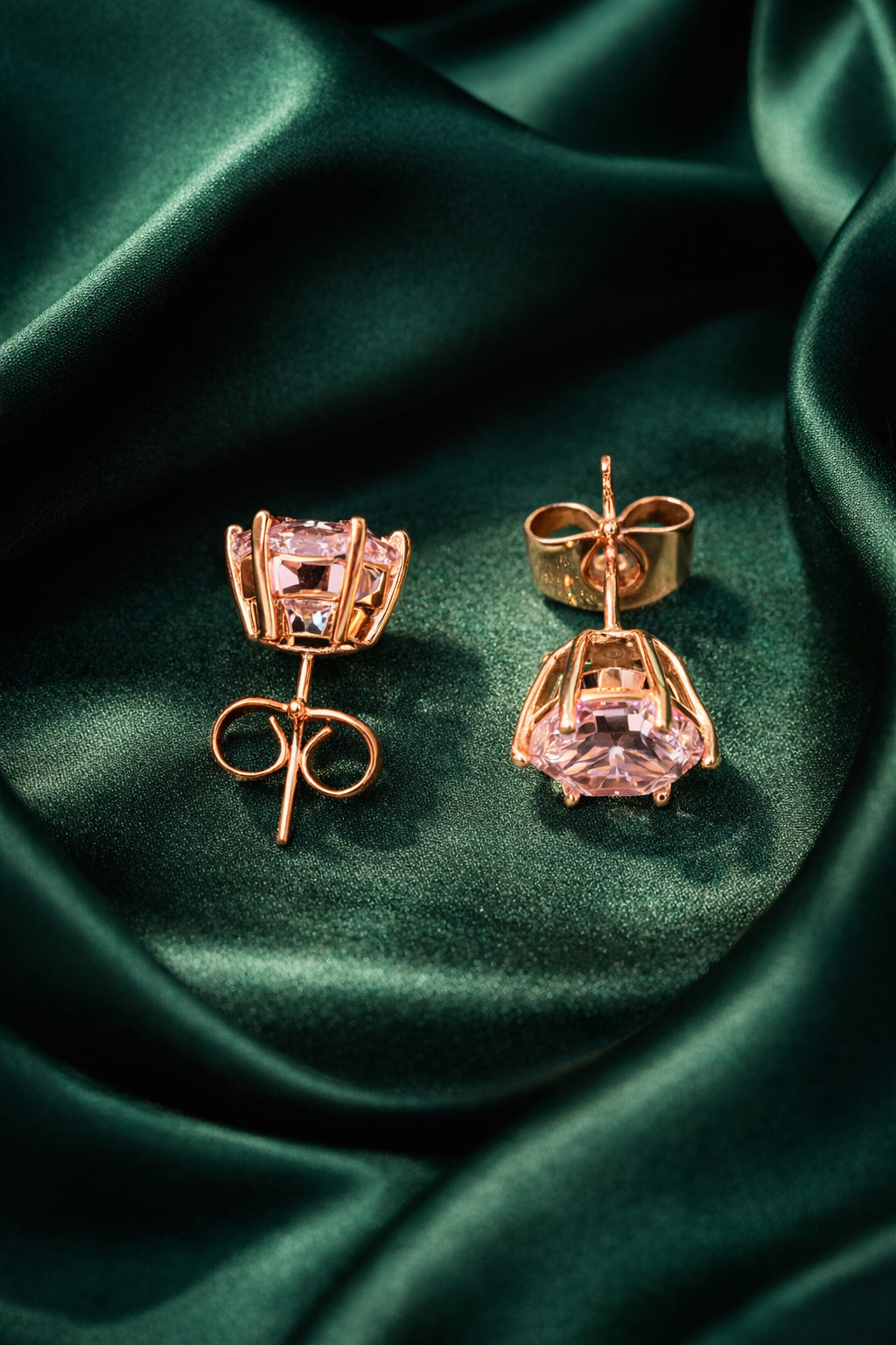 Zevar Club Minimal 6mm Crystal Diamond Stud Earrings