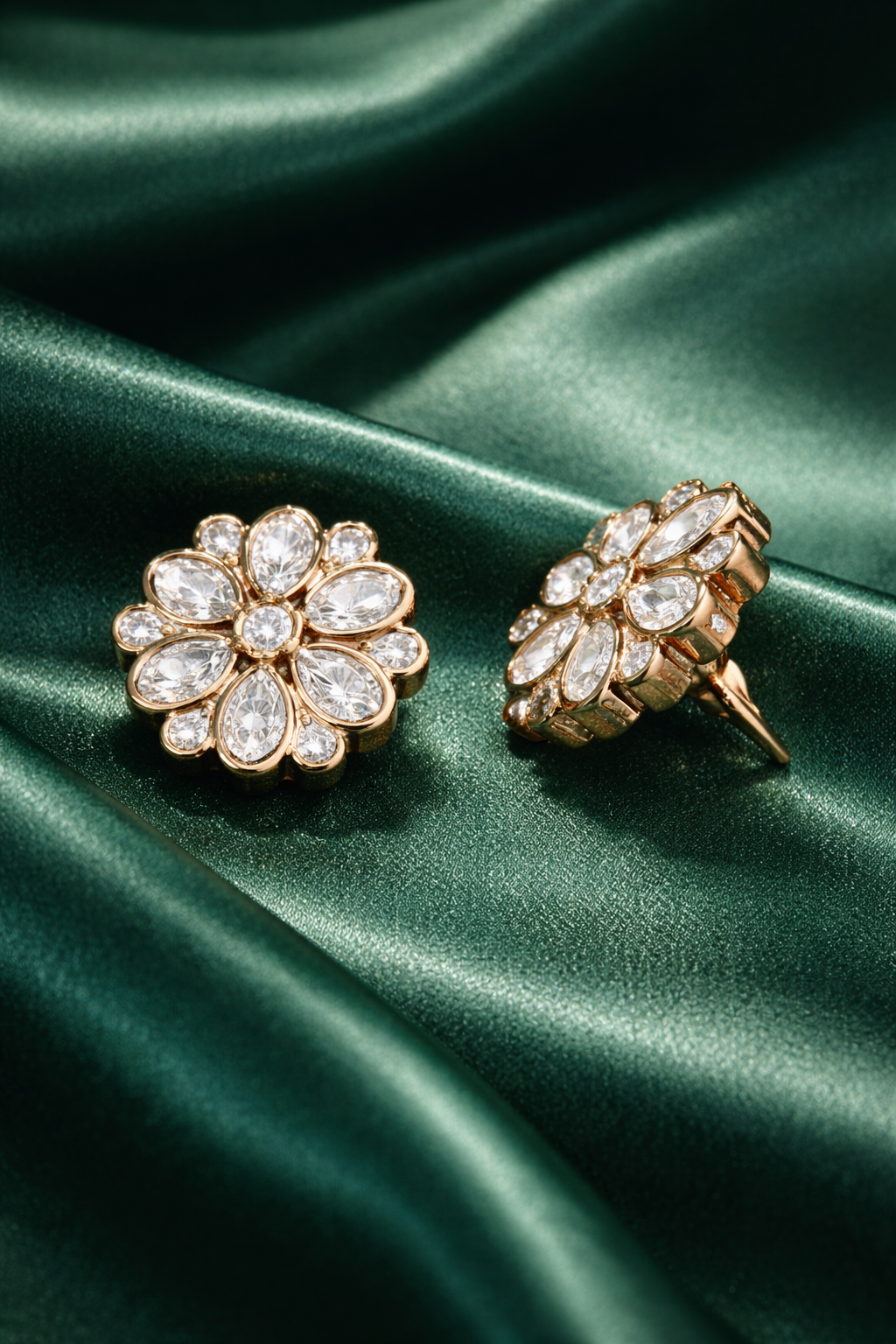 Everyday Kumud Flower Kundan Stud