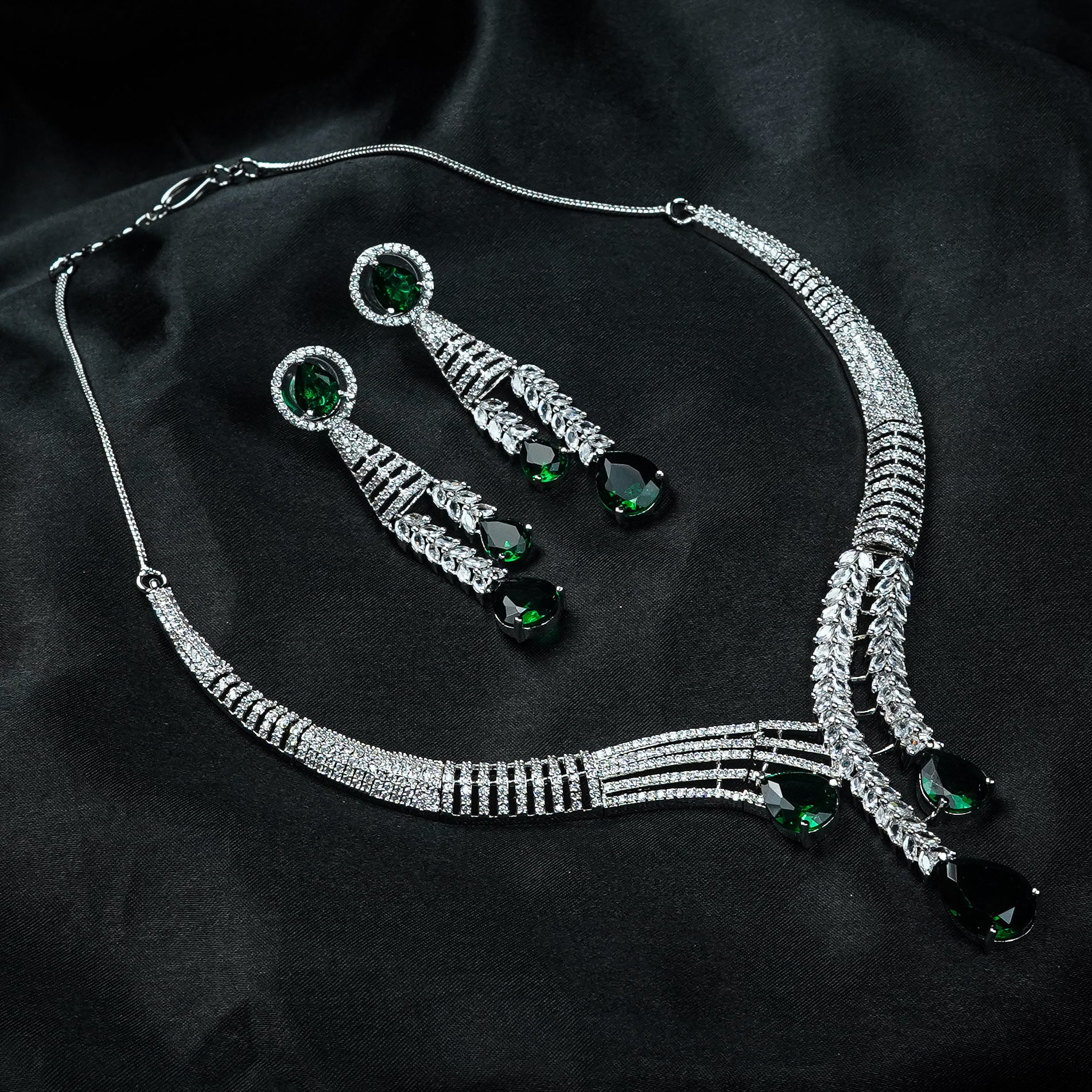 Layla Elara Luxe Diamond Set
