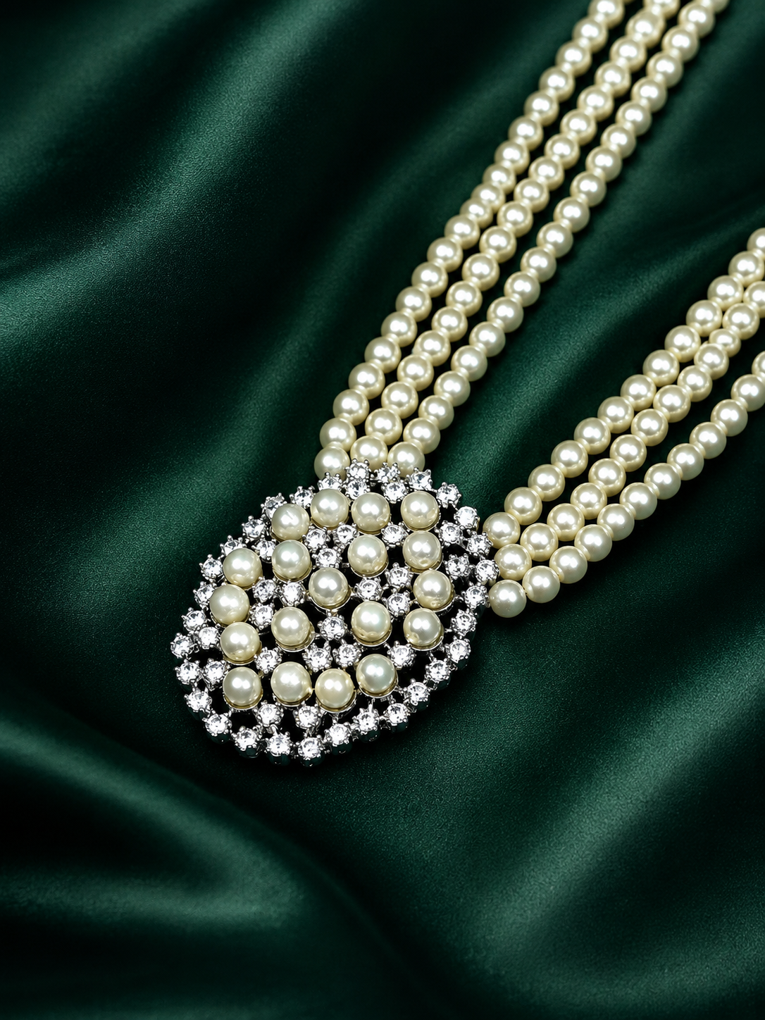 Zevar Club Ruhi AAA Zirconia Pearl Diamond Set