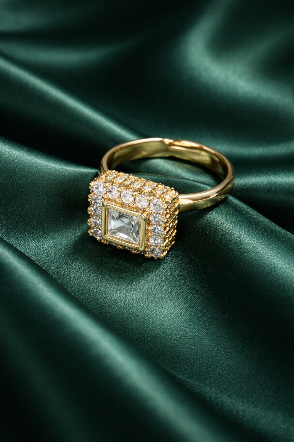 Zevar Club 14K Square Kundan AAA Diamond Detailed Adjustable Ring