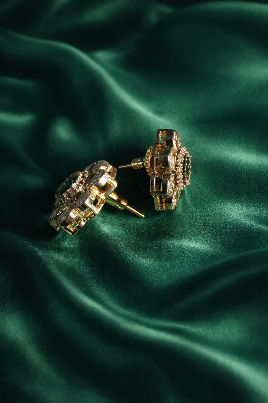 Refined Emerald Floral Stud Earrings