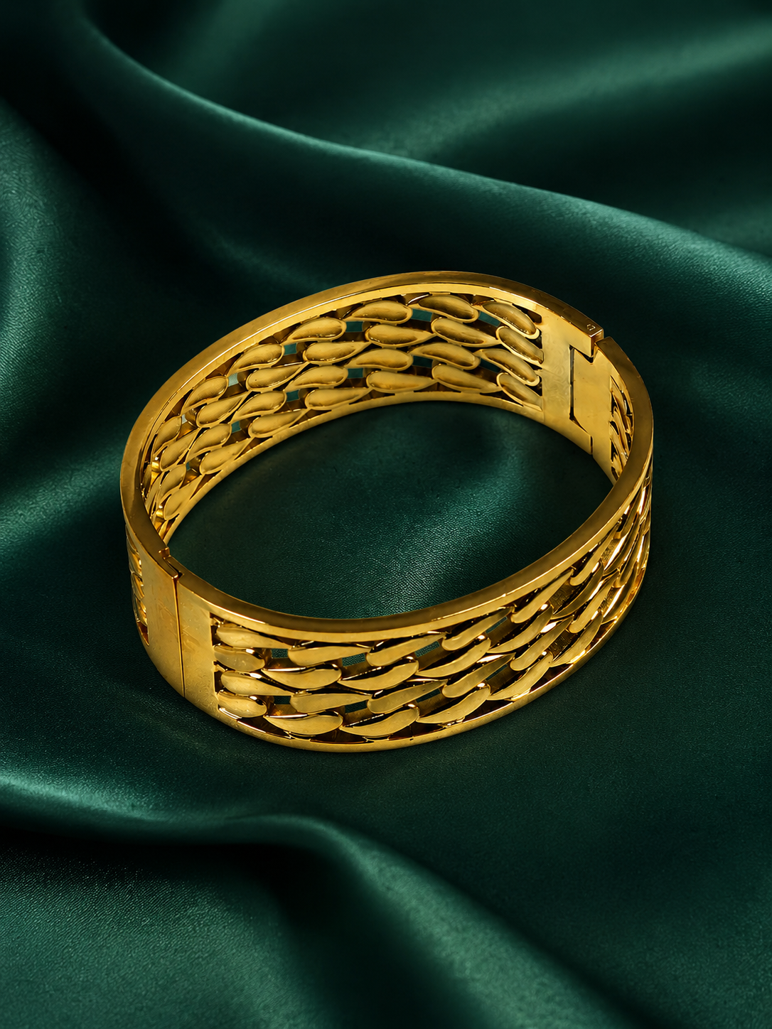 Zevar Club Gold Tone Stainless Steel Link Design Waterproof Bracelet for Women