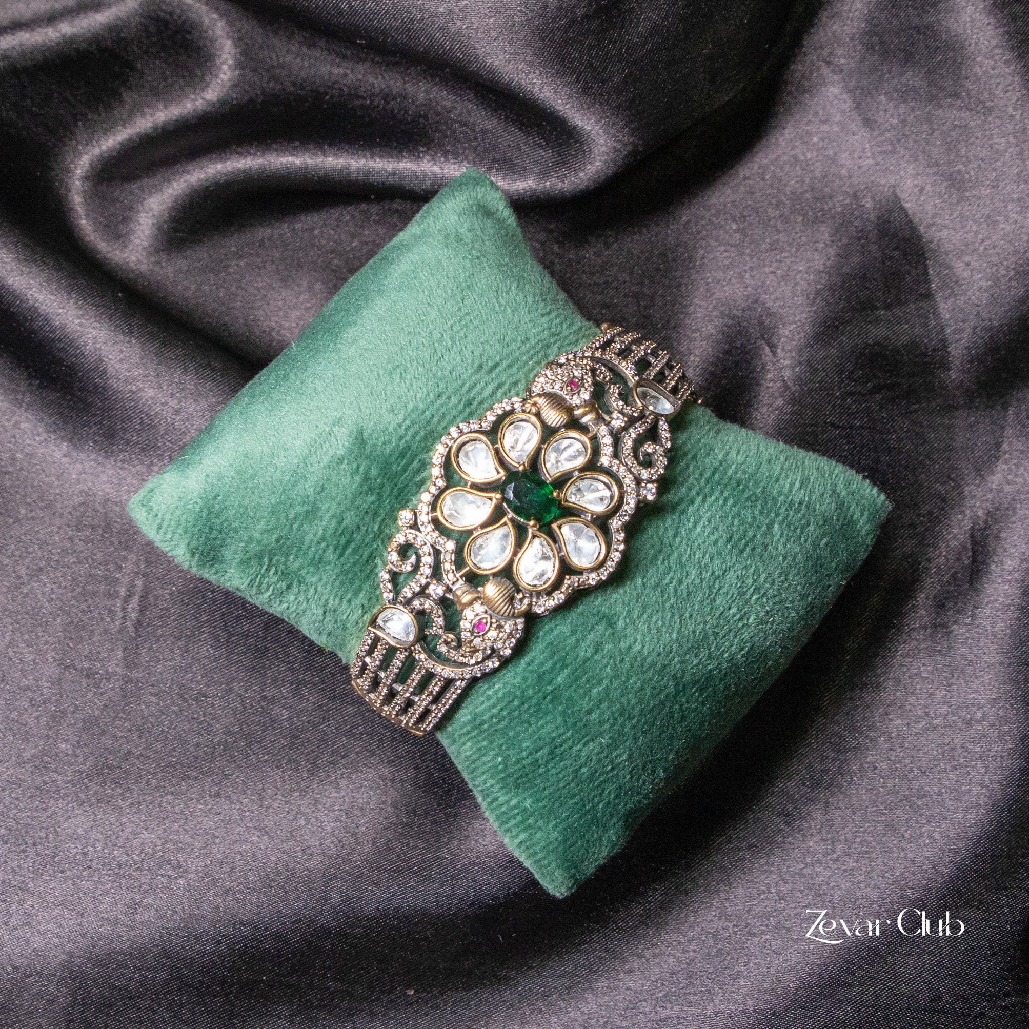Zevar Club Chic Victorian Flower Shaped One Sized Bracelet