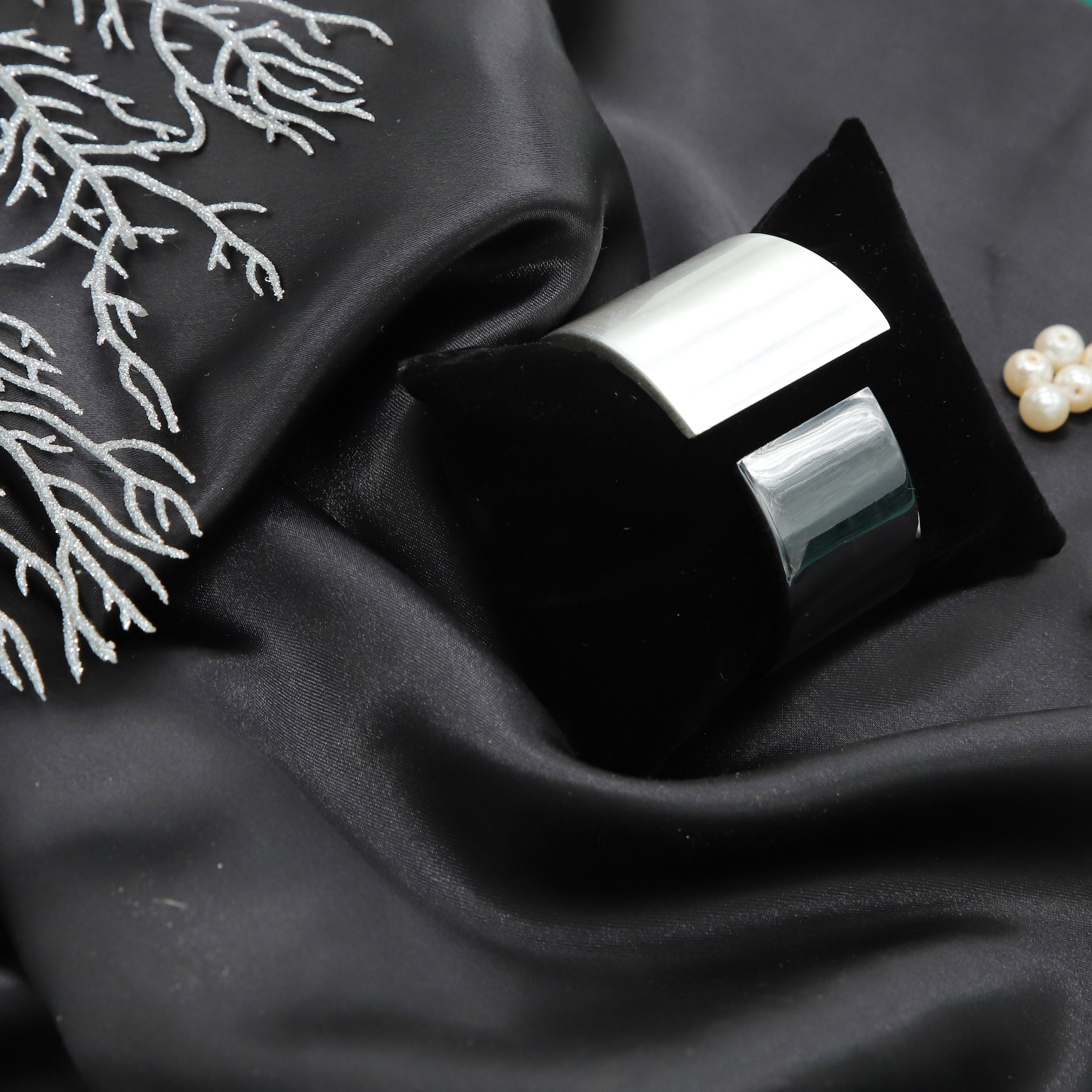 Zevar Club Gorgeous Chic Black and White Bracelet
