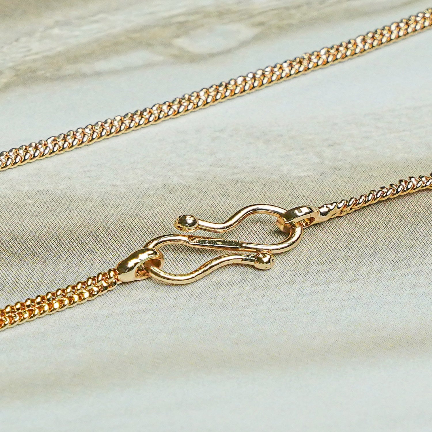 Zevar Club 22K Gold-Plated Uncut Flower Kundan Pendant Set