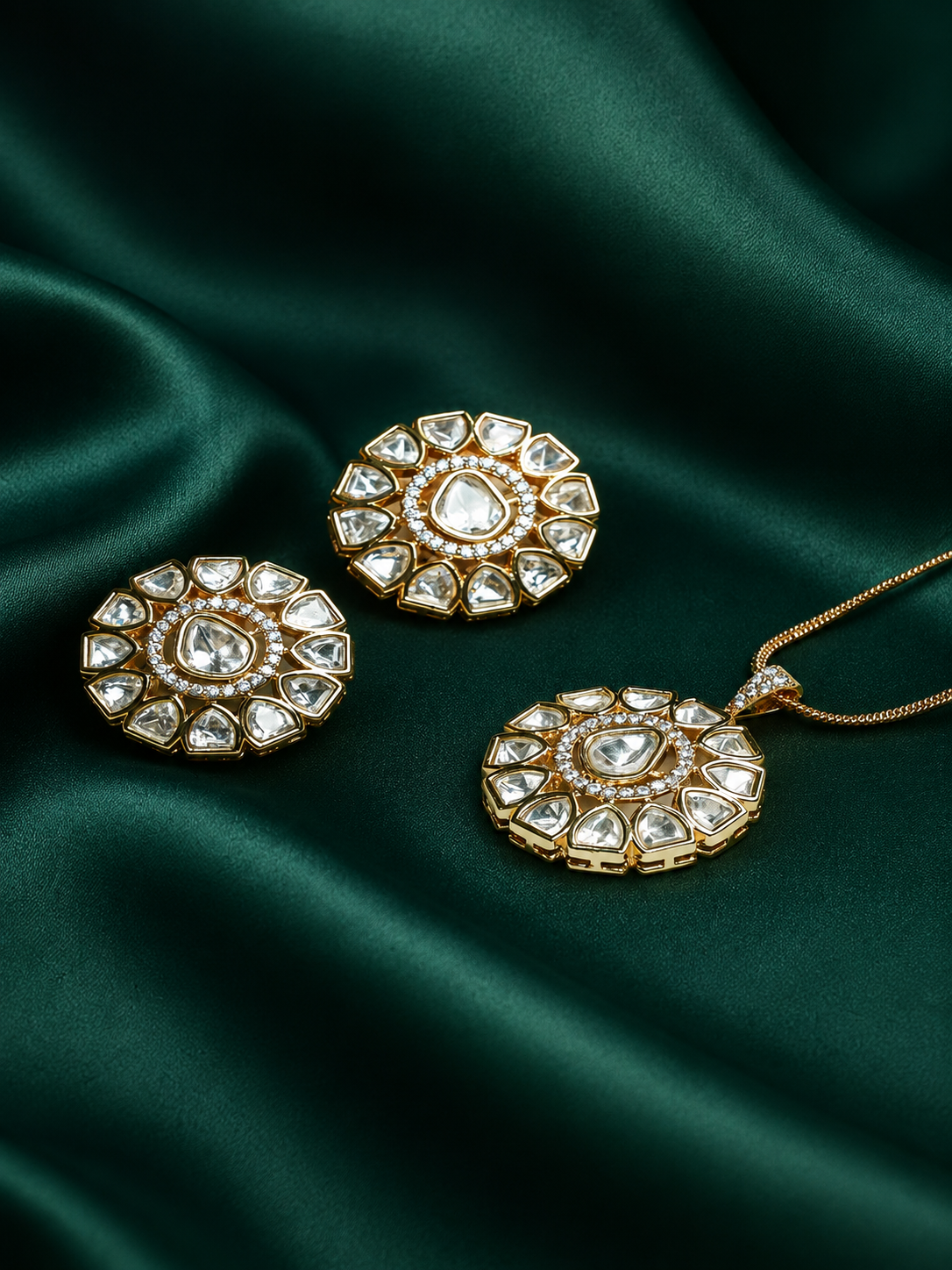 Zevar Club 22K Gold-Plated Uncut Flower Kundan Pendant Set