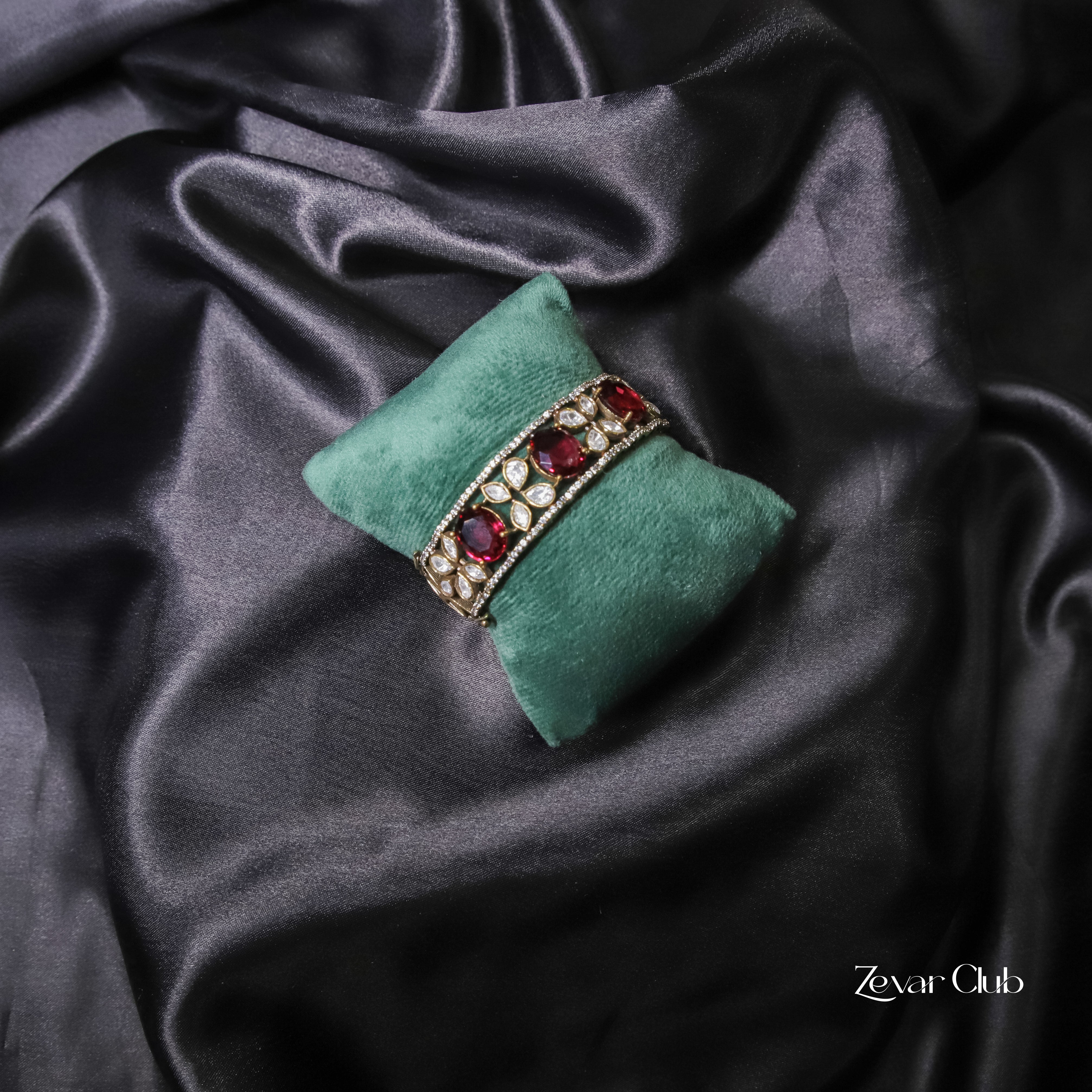 Zevar Club Magnificent Cultivated Red  Bracelet(18K Gold Plated)