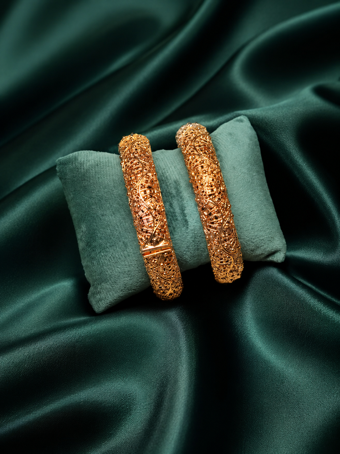 Zevar Club Antique Gold Plated Timeless Bangles